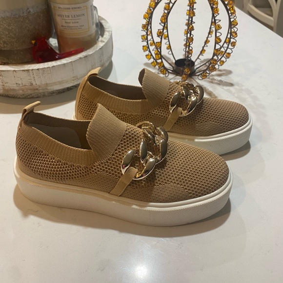 Flat Low-Cut Round Toe Shoes, Breathable Mesh With Chain Decor. Size 6.5 - Picture 7 of 11